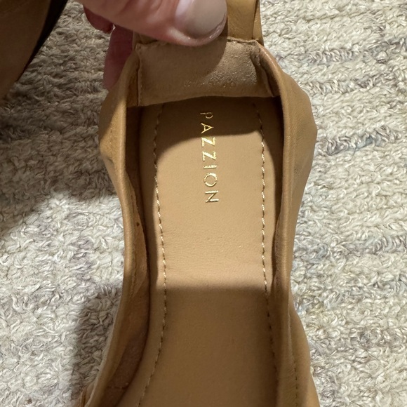 Pazzion Elegant Tan Bow Flats - Picture 4 of 4